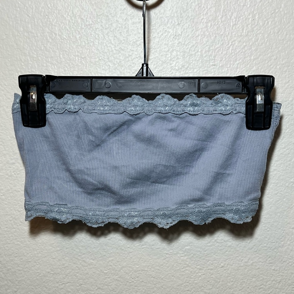TOPSHOP Bandeau, light blue with lace trim!